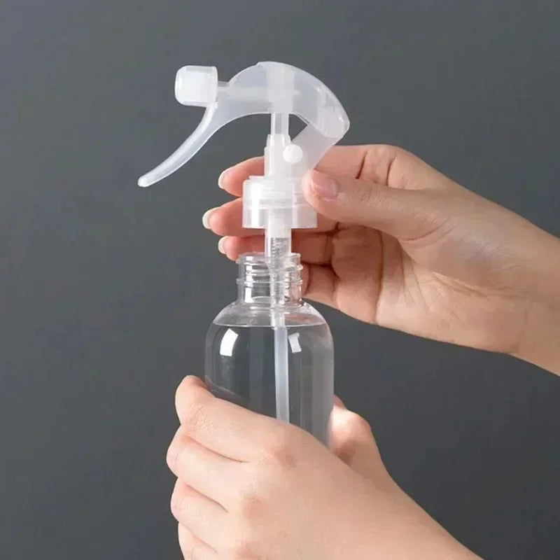 100ml/200ml/250ml/300ml/500ml Empty Spray Bottle Plastic Filling Hand Buckle Pump Sprayer for Alcohol Sterilization Travel Carry